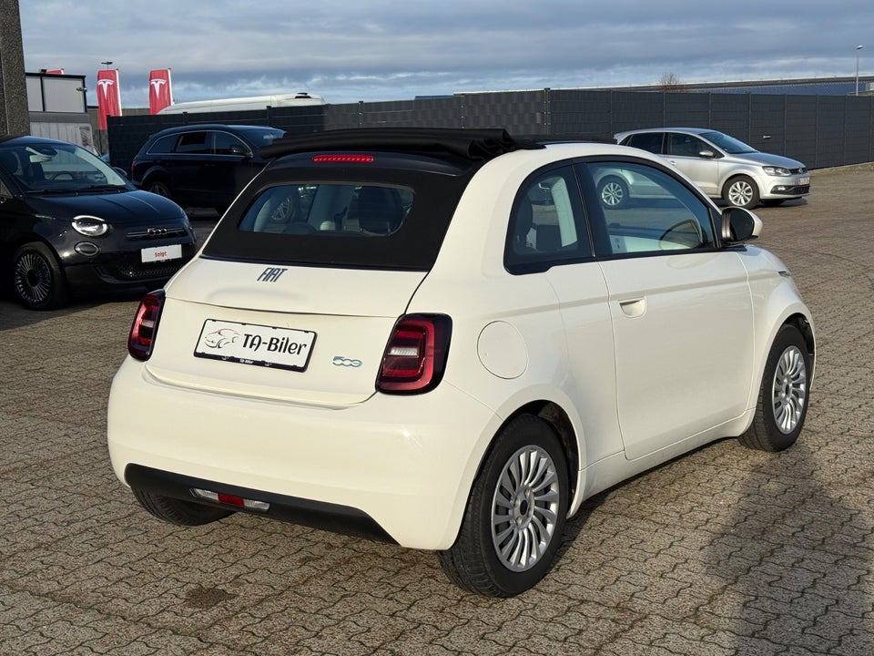 Fiat 500e 42 Icon Cabrio 2d