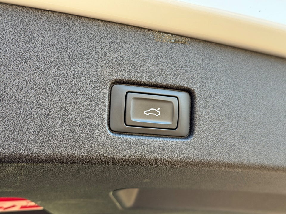 Audi Q4 e-tron 40 Advanced S-line 5d