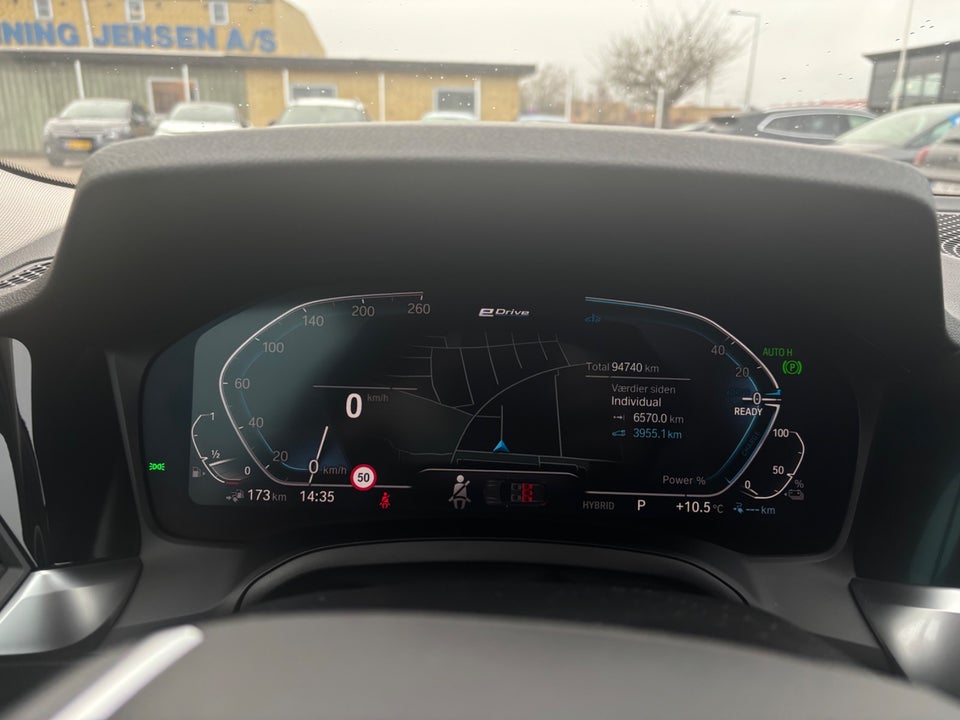 BMW 330e 2,0 Touring Sport Line aut. 5d