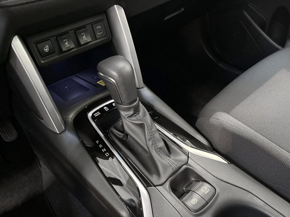 Toyota Corolla Cross 1,8 Hybrid Style Comfort CVT 5d