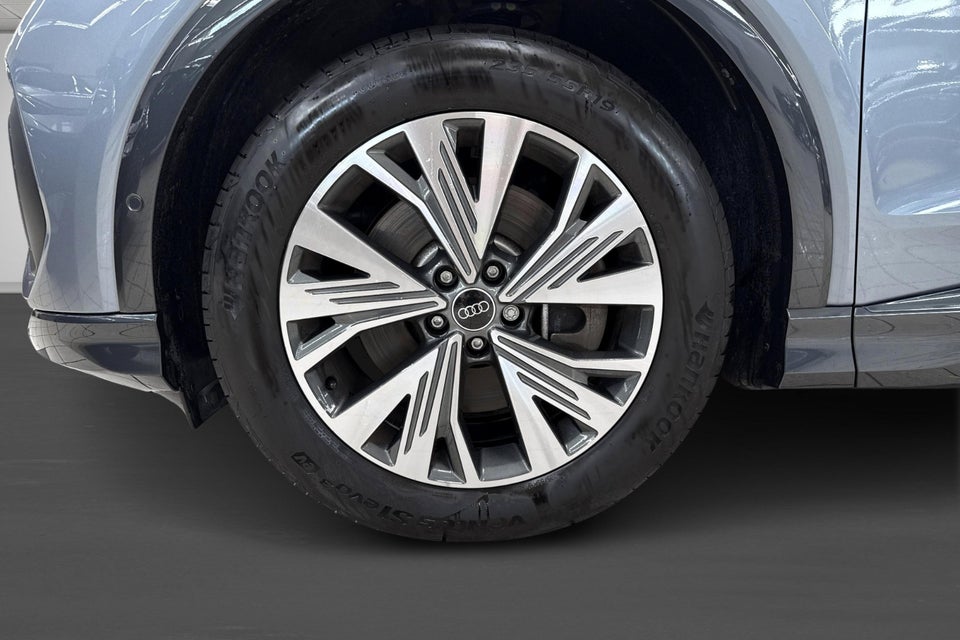 Audi Q4 e-tron 45 Progress 5d