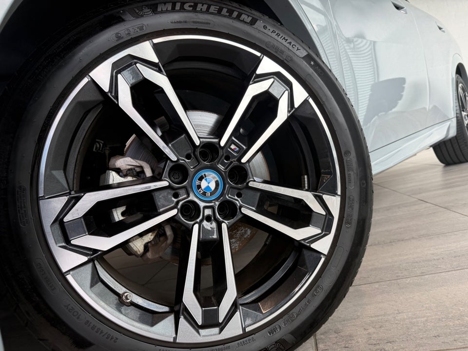 BMW iX2 eDrive20 M-Sport 5d