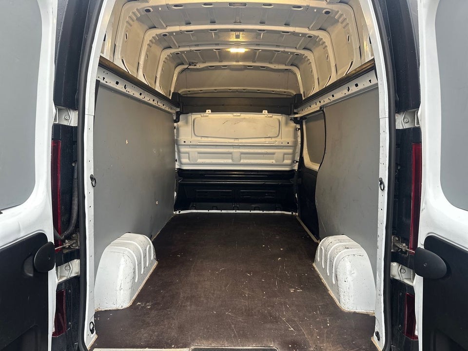 Renault Trafic 2,0 dCi 150 L2H2 Tekno