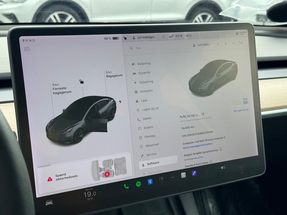 Tesla Model 3 Standard Range+ RWD 4d
