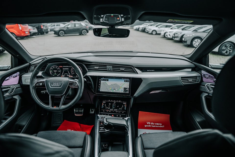 Audi Q8 e-tron 50 S-line Sportback quattro 5d