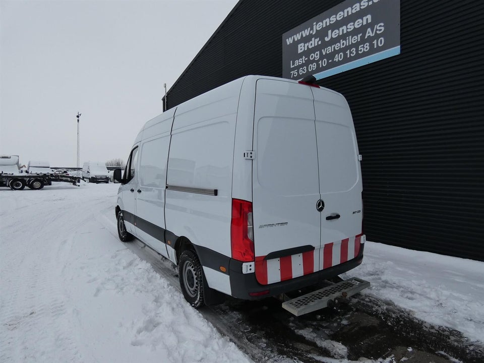 Mercedes Sprinter 317 2,0 CDi A2 Kassevogn aut. RWD