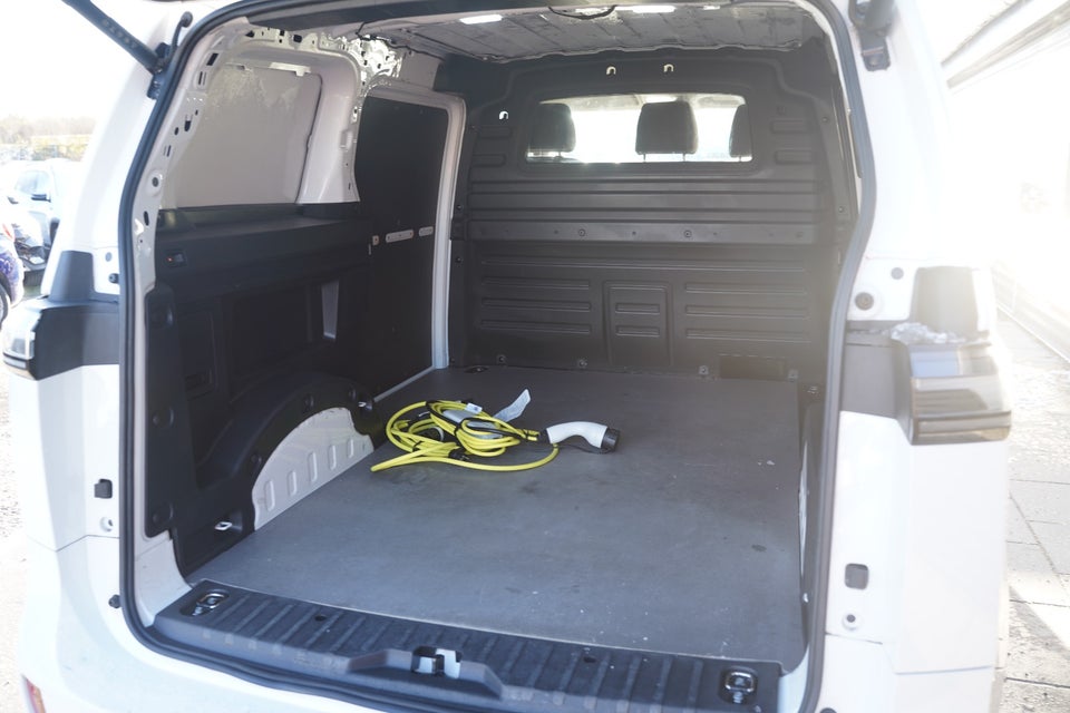 VW ID.Buzz 77 Cargo Comfort