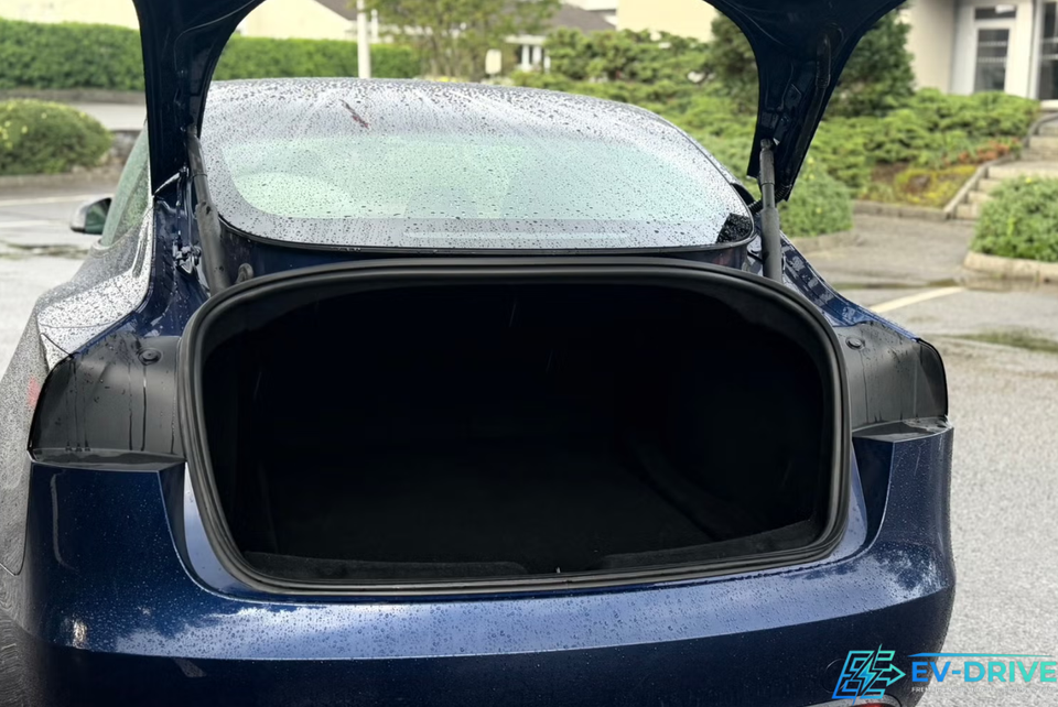 Tesla Model 3 RWD 4d