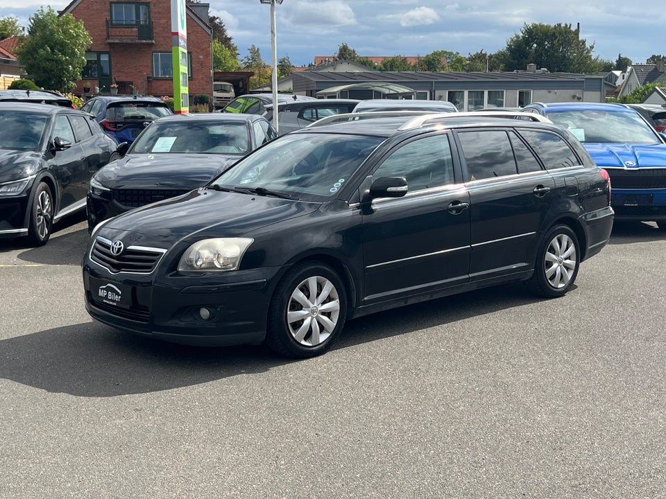 Toyota Avensis 2,0 Sol stc. 5d