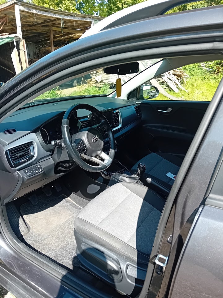 Kia Stonic 1,0 T-GDi Edition+ 5d