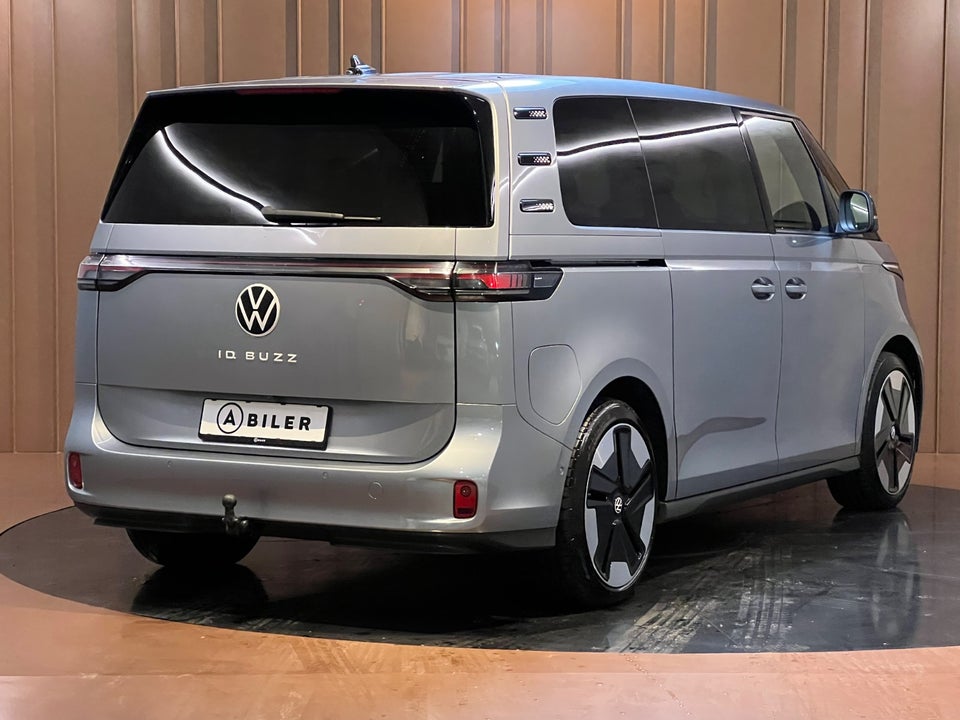 VW ID.Buzz 77 Pro SWB 5d