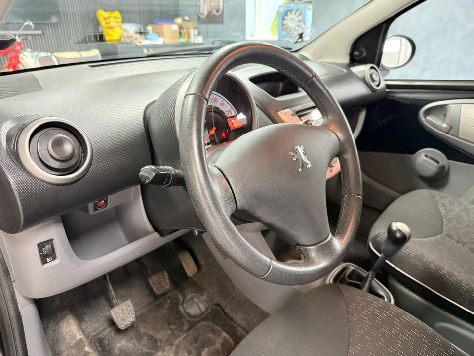 Peugeot 107 1,0 Active 5d