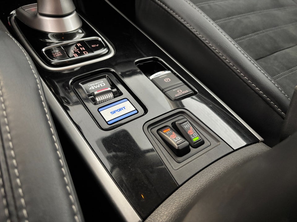 Mitsubishi Outlander 2,4 PHEV Intense CVT 4WD 5d