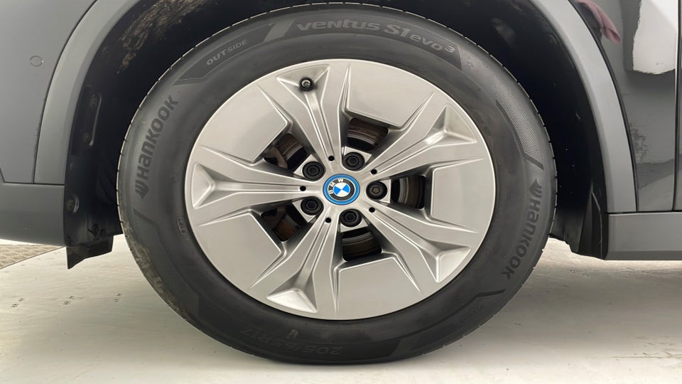 BMW iX1 xDrive30 5d