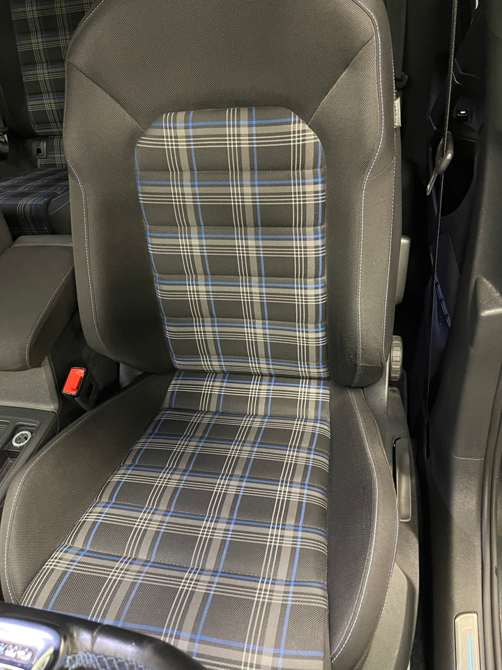 VW Golf VII 1,4 GTE DSG 5d