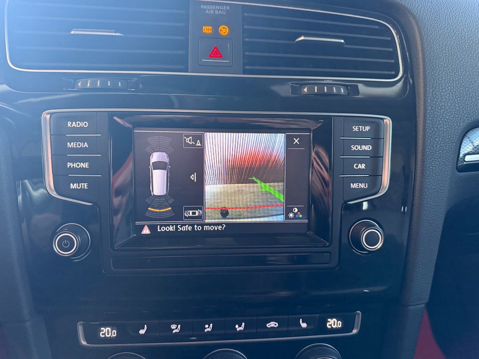 VW Golf VII 1,4 TSi 140 Highline Variant BMT 5d