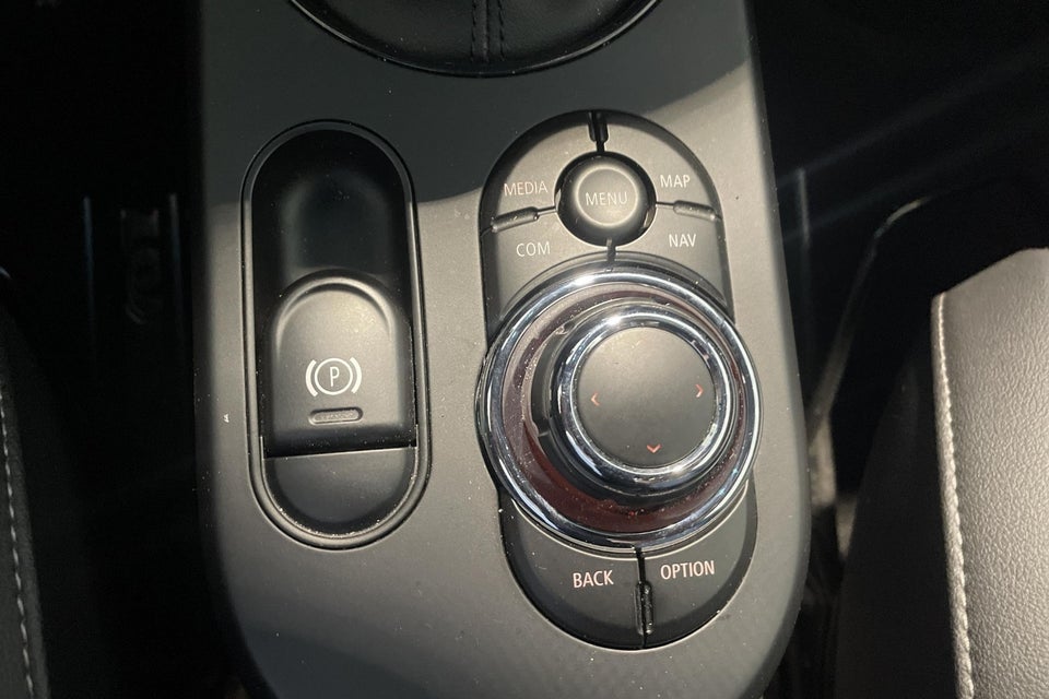 MINI Cooper SE Maximise 3d