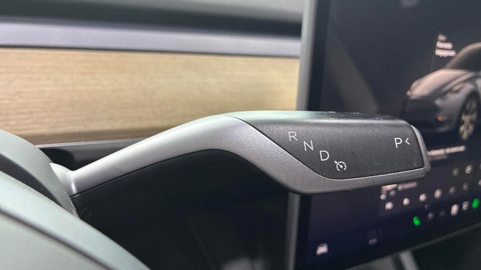 Tesla Model Y RWD 5d