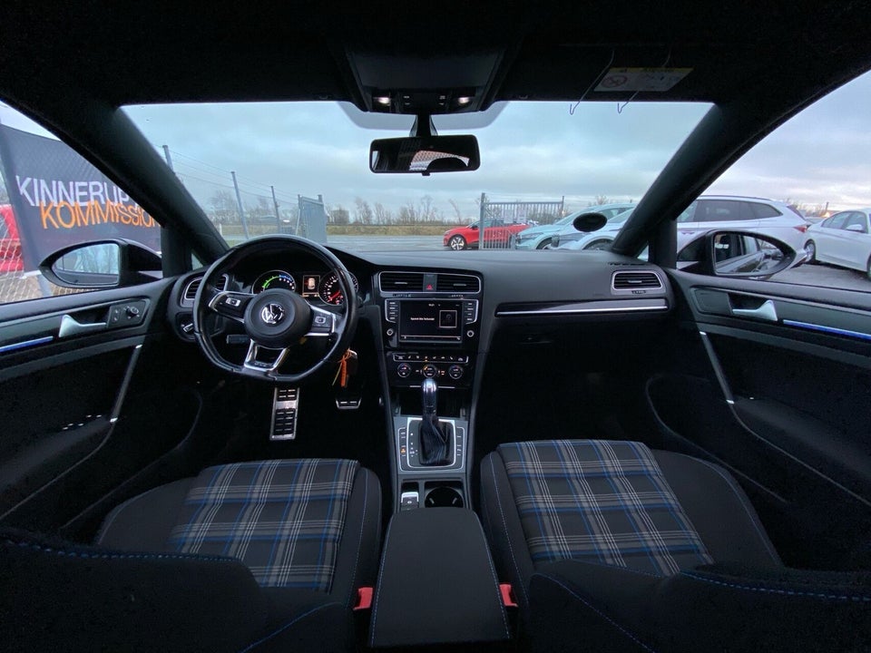 VW Golf VII 1,4 GTE DSG 5d