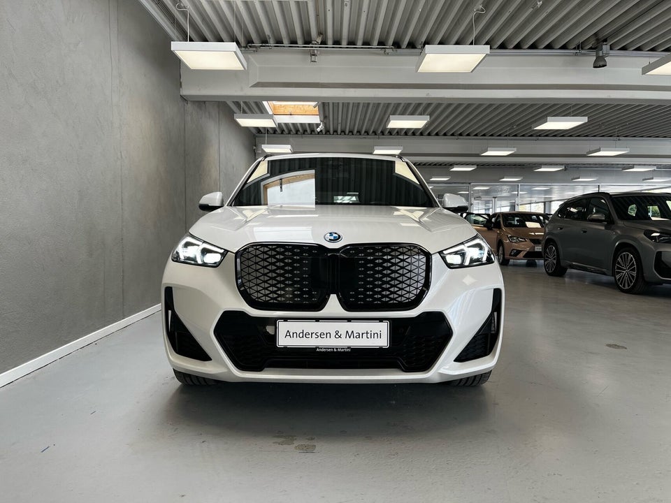 BMW iX1 xDrive30 M-Sport 5d