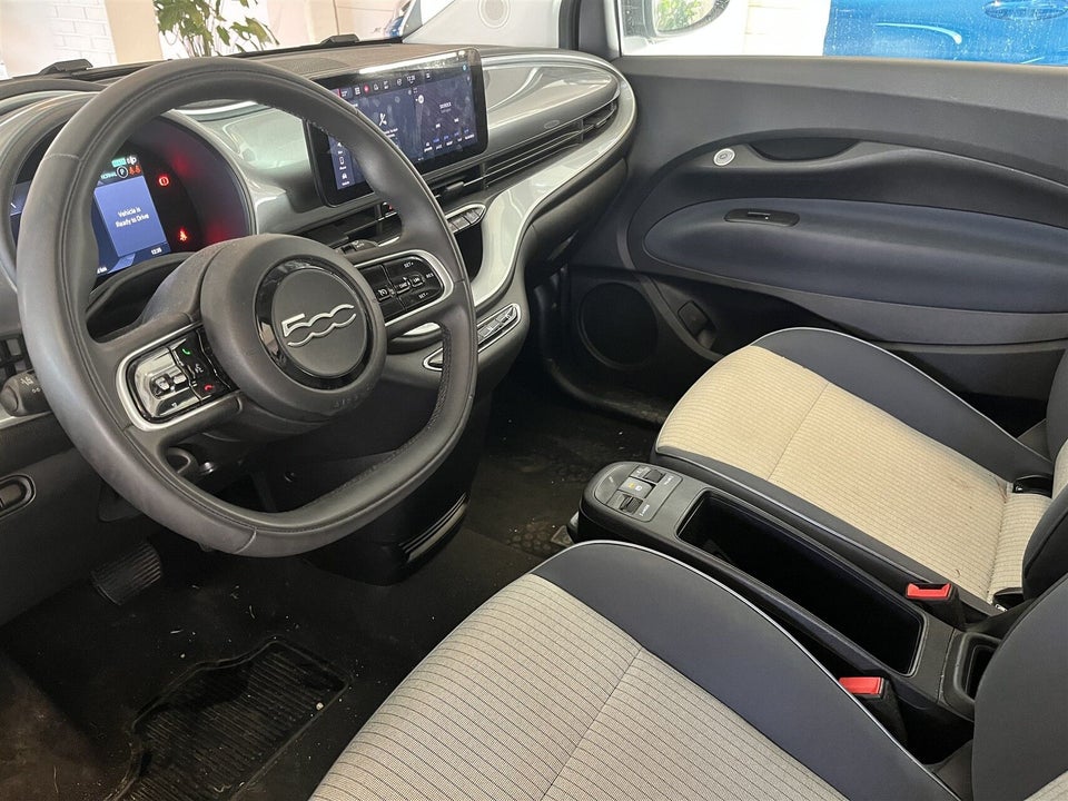 Fiat 500e 42 Icon 3d