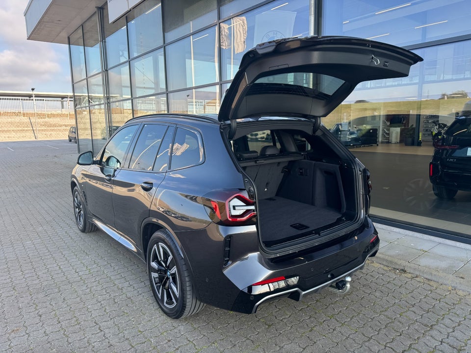 BMW iX3 Charged M-Sport 5d