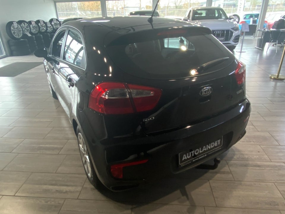 Kia Rio 1,4 CVVT Style 5d