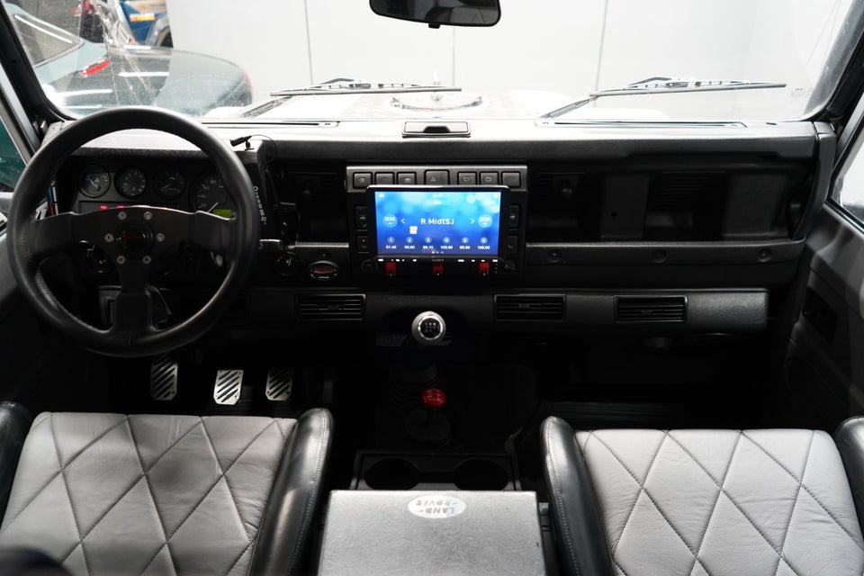 Land Rover Defender 90 2,5 TD5 Hard Top 3d