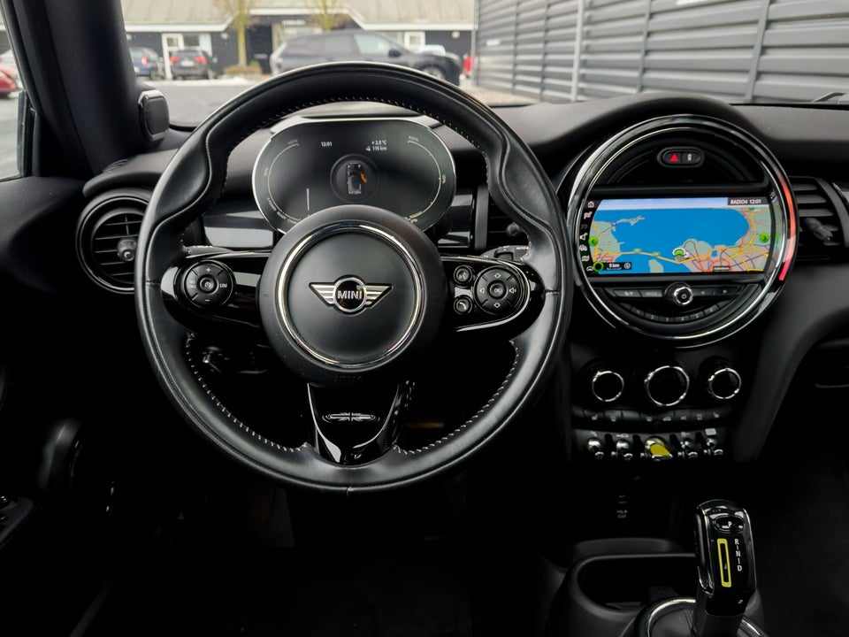 MINI Cooper SE Maximise 3d