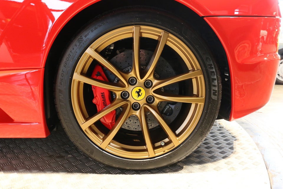 Ferrari 430 Scuderia 4,3 F1 2d