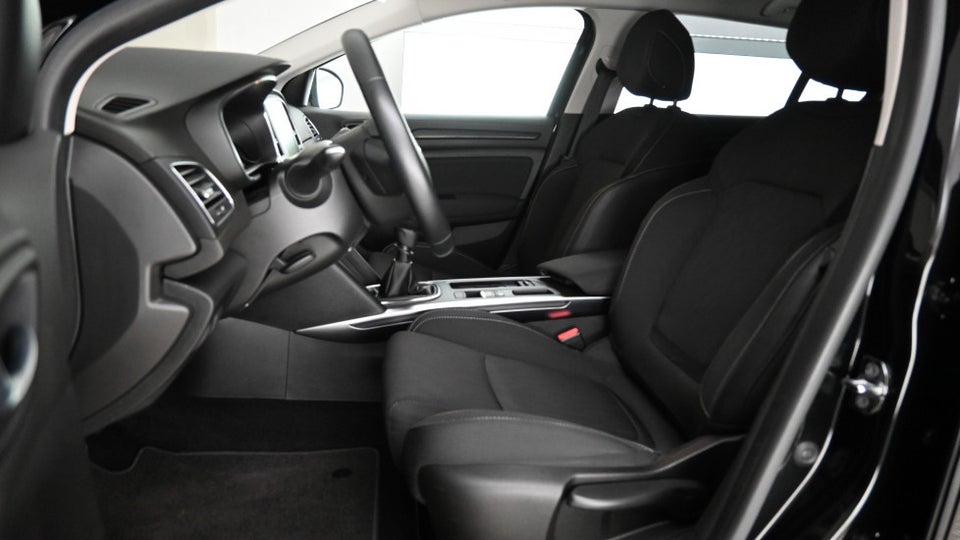 Renault Megane IV 1,3 TCe 140 Limited Sport Tourer 5d