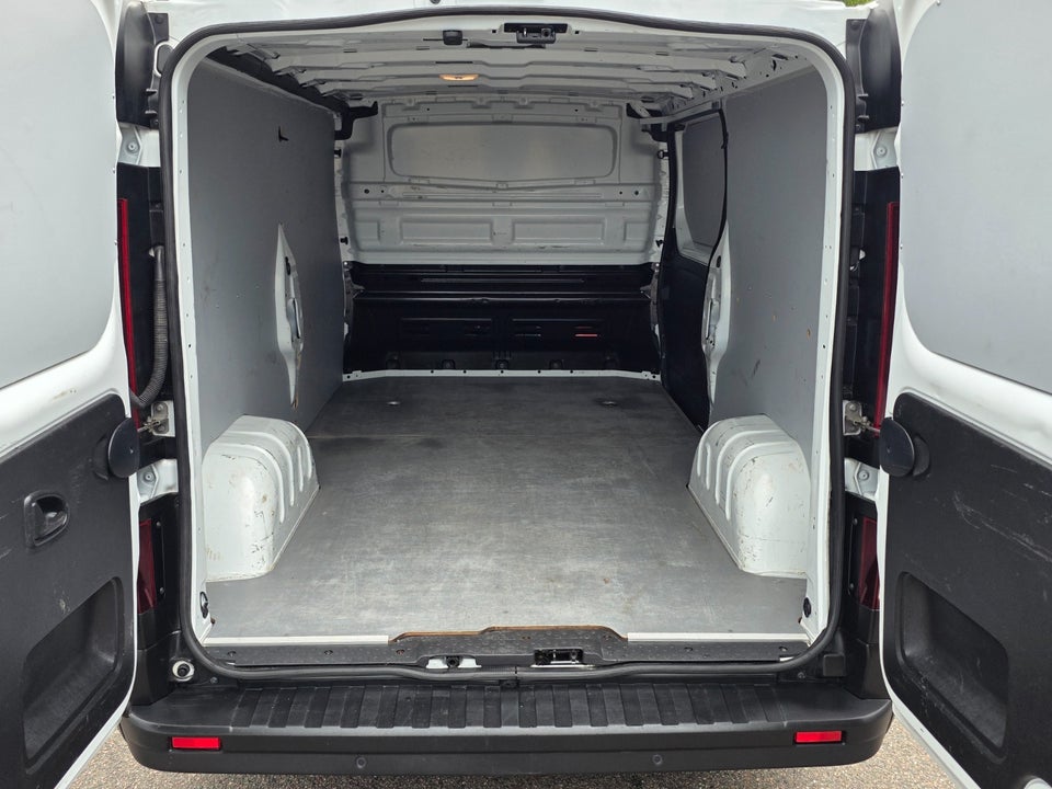 Renault Trafic 2,0 dCi 130 L2H1 Tekno