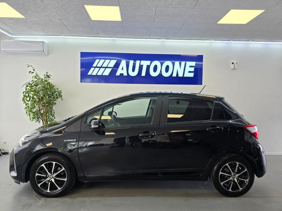 Toyota Yaris 1,5 Hybrid H3 Smart e-CVT 5d