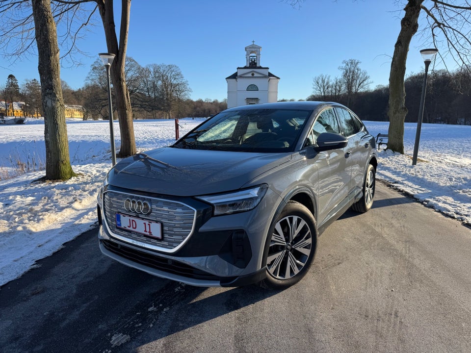 Audi Q4 e-tron 35 Advanced 5d
