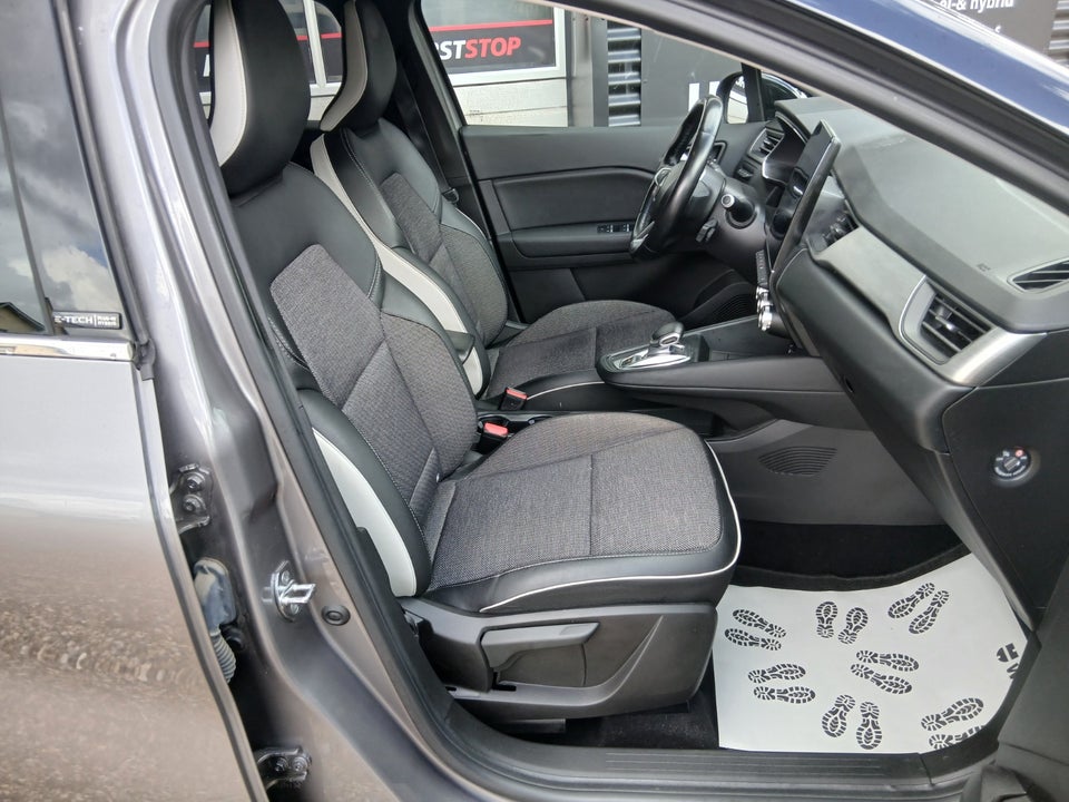 Renault Captur 1,6 E-Tech Intens 5d