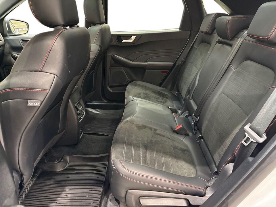 Ford Kuga 2,5 PHEV ST-Line X CVT 5d