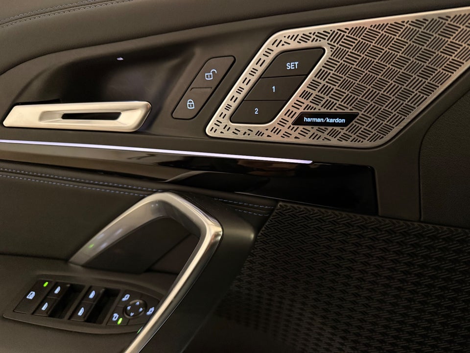 BMW iX1 xDrive30 Fully Charged 5d