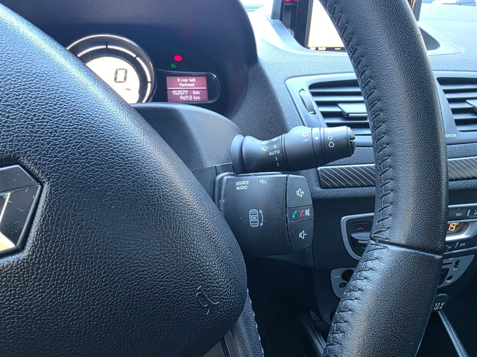 Renault Megane III 1,5 dCi 110 Dynamique Sport Tourer 5d