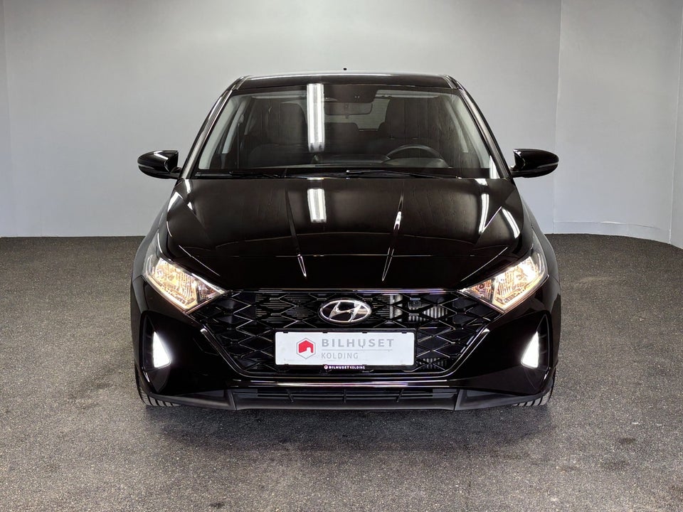 Hyundai i20 1,0 T-GDi Essential DCT 5d
