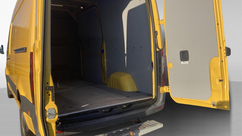 Mercedes Sprinter 317 2,0 CDi A2 Kassevogn aut. RWD