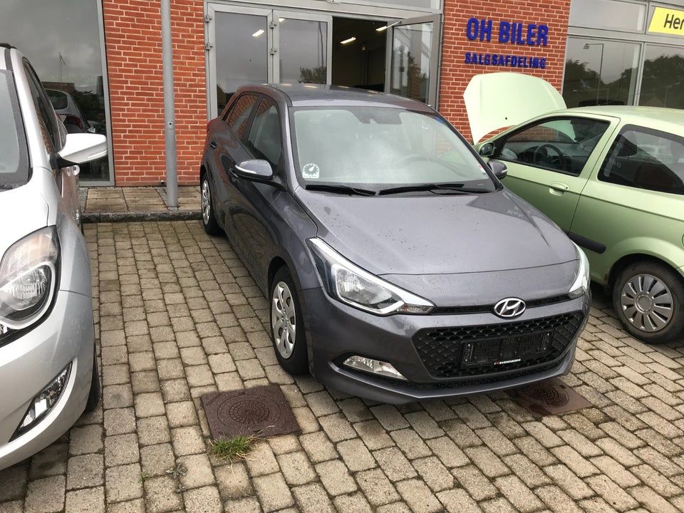 Hyundai i20 1,25 Passion 5d