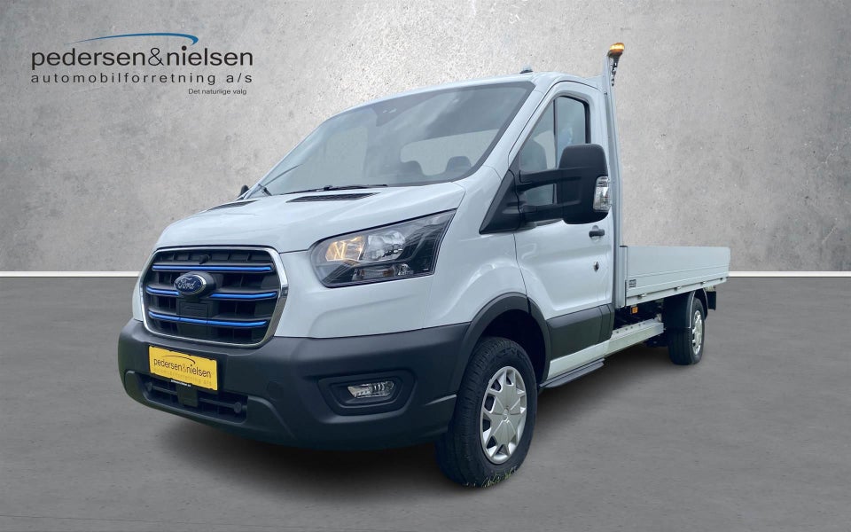 Ford E-Transit 350 L3 Chassis 68 Trend H1 RWD