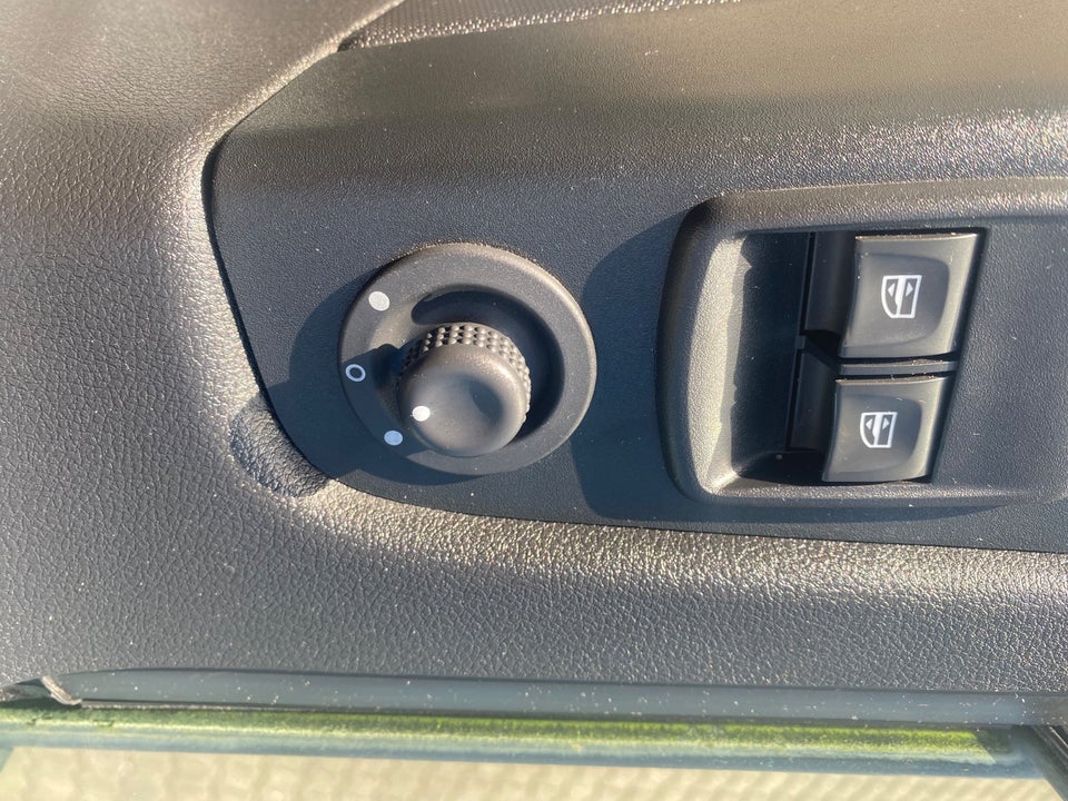 Renault Trafic T29 2,0 dCi 120 L2H1