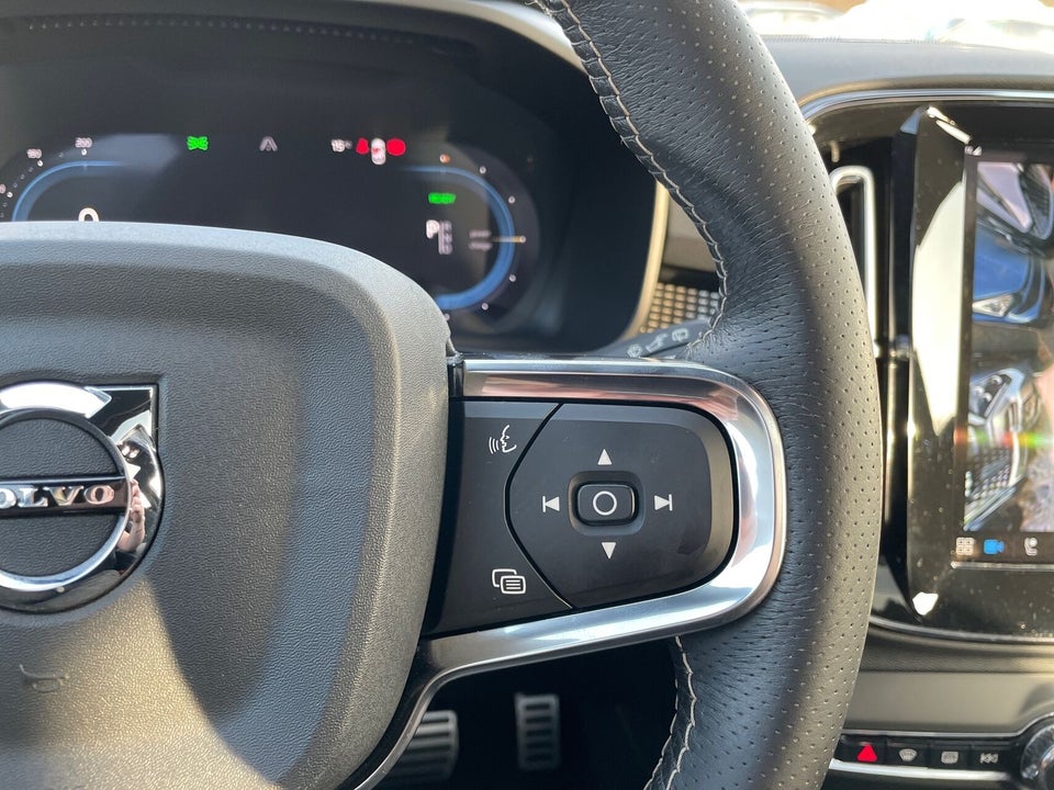 Volvo XC40 P8 ReCharge Twin R-Design 5d