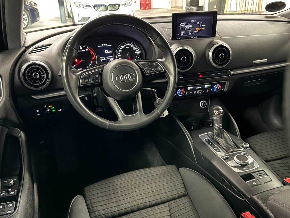 Audi A3 35 TFSi S-line Sportback S-tr. 5d