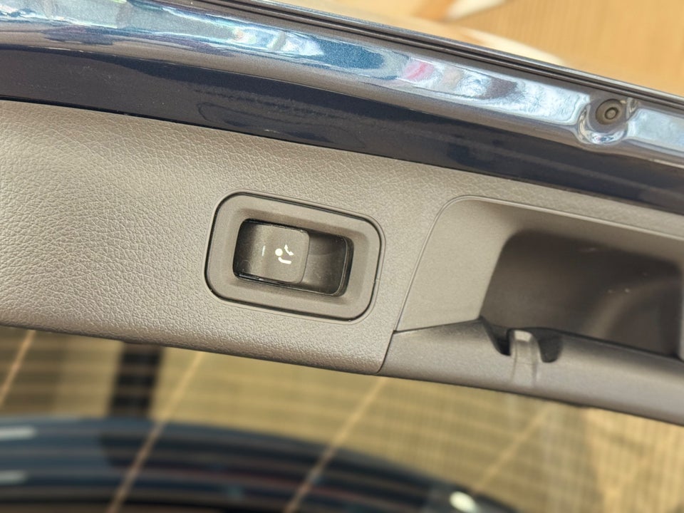 Mercedes EQA350 AMG Line 4Matic 5d