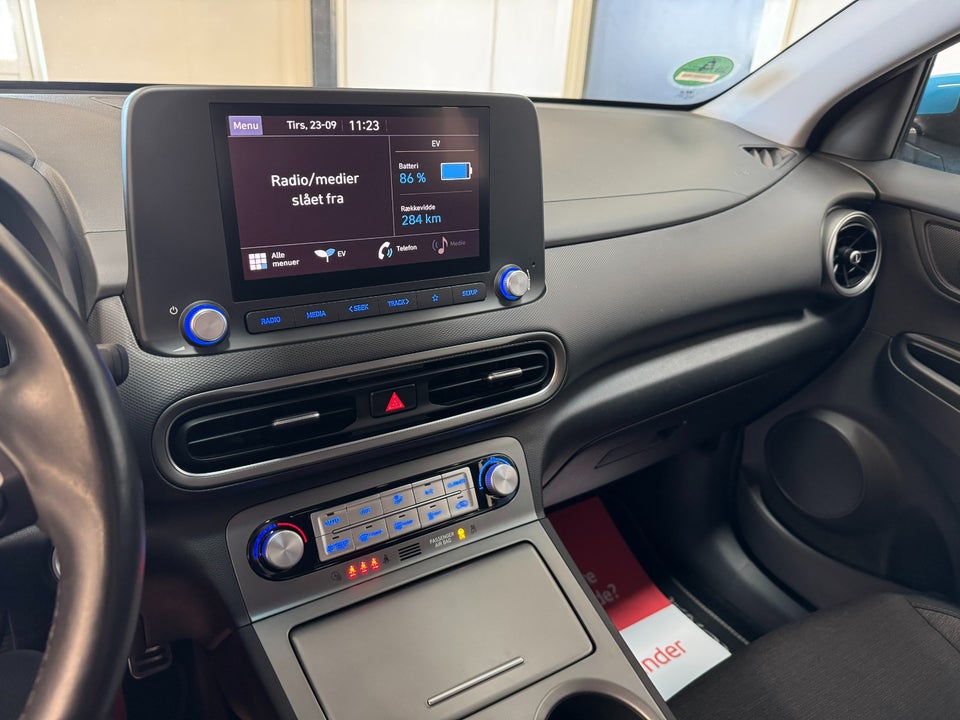 Hyundai Kona 39 EV Select 5d