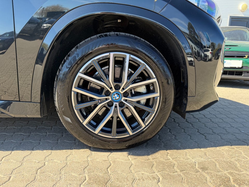 BMW iX1 xDrive30 M-Sport Premium 5d