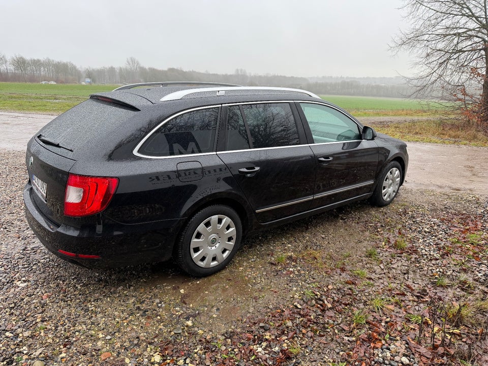Skoda Superb 1,6 TDi 105 Active Combi GreenLine 5d