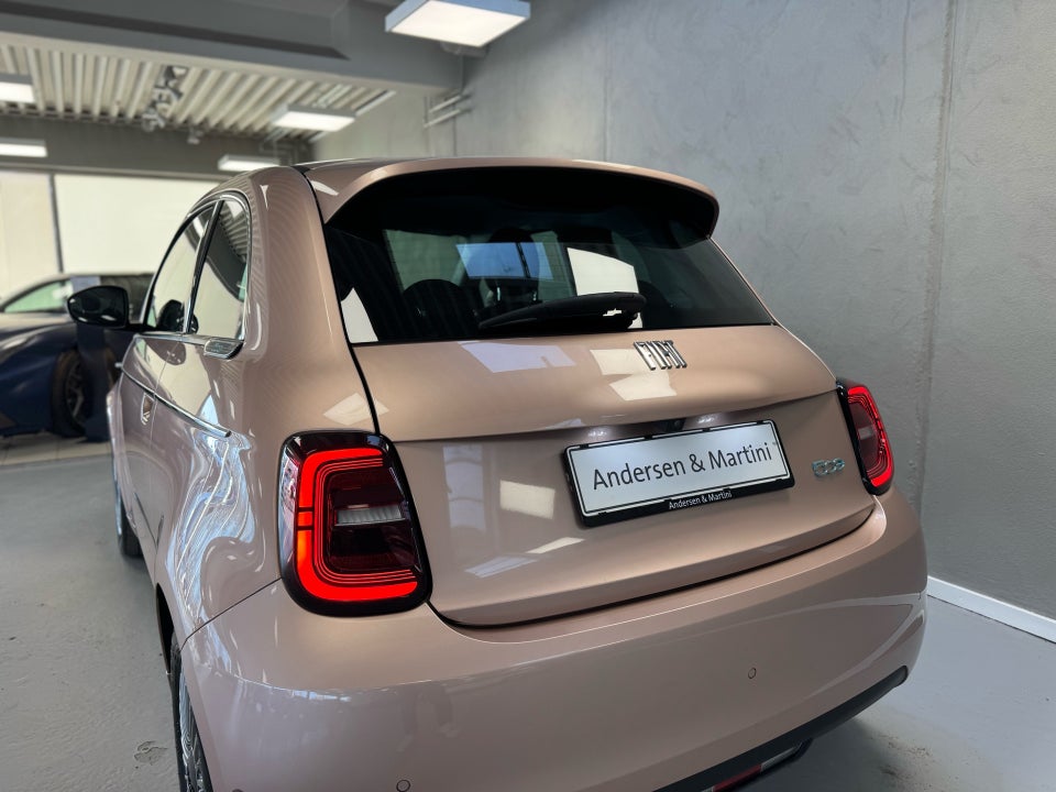 Fiat 500e 42 Icon 3+1 4d